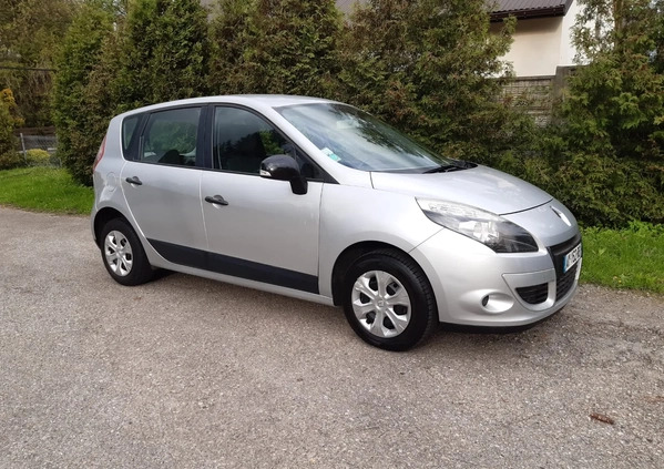 Renault Scenic cena 14800 przebieg: 130000, rok produkcji 2010 z Kałuszyn małe 46